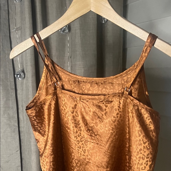 Leopard Print Satin Pajama Set - Picture 6 of 16